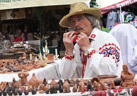 Больш за 1,2 км гандлёвых радоў разгорнуцца на свяце Купалле ў Александрыі