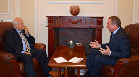 Макей: Беларусь гатова прадоўжыць садзейнічанне рабоце трохбаковай кантактнай групы па ўрэгуляванні сітуацыі на ўсходзе Украіны