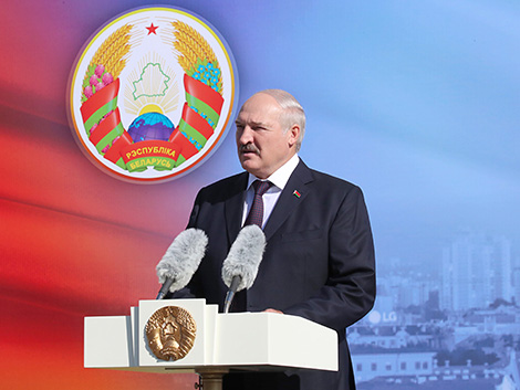 Лукашэнка адзначае рост папулярнасці прафесійнай адукацыі сярод моладзі