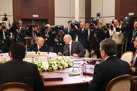 Назарбаеў прапанаваў правесці рэвізію канцэпцыі далейшага развіцця СНД