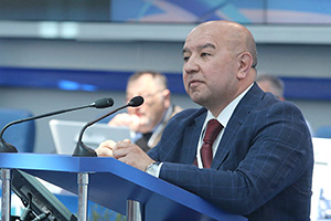 Гусейнаў: Ініцыятыва па выпуску плакатаў 