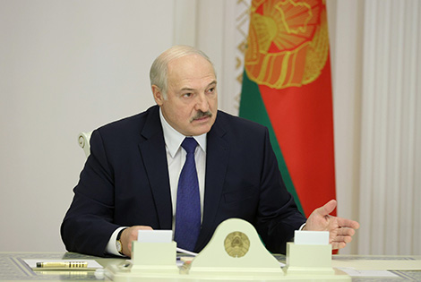 Лукашэнка: вопыт Беларусі па барацьбе з каранавірусам бясцэнны для ўсяго свету