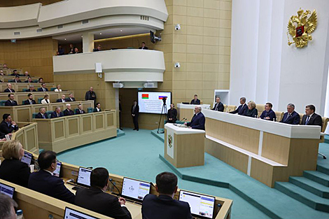 Лукашэнка пракаменціраваў перагаворы з ЗША: пакуль працуем, як кажуць, на прыём, а адкажам потым