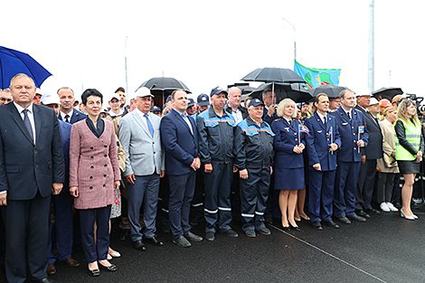 Лукашэнка: мы нічым не ўтрымаем людзей у Беларусі, калі не будзем плаціць нармальную зарплату