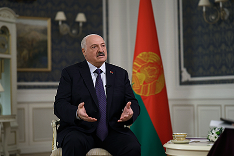 Лукашэнка адказаў на пытанне, хто спрабуе 