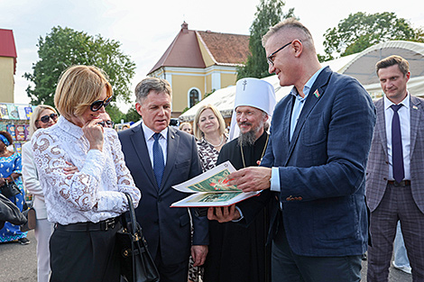 Свабода выбару мовы, падтрымка аўтараў i лепшы антыдэпрэсант. Пяткевіч пра здабыткі Беларусі