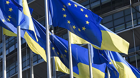 Лукашэнка: Еўропе трэба падключыцца да мірнага працэсу па Украіне і адыграць сваю ролю