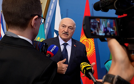 Навошта тэлефанаваў Макрон? Лукашэнка раскрыў падрабязнасці тэлефоннай размовы з Прэзідэнтам Францыі