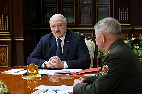Лукашэнка: ніколі, пакуль я Прэзідэнт, мы не дапусцім акупацыі Беларусі