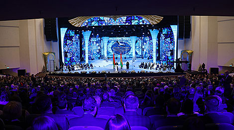 Лукашэнка падкрэсліў важнасць захавання Беларуссю свайго культурнага суверэнітэту