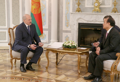 Лукашэнка: У пытанні кантролю за інтэрнэтам не павінна быць нацыянальнага эгаізму