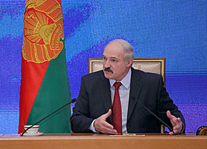 Лукашэнка аб прэзідэнцтве: Сам я не пайду, не маю права