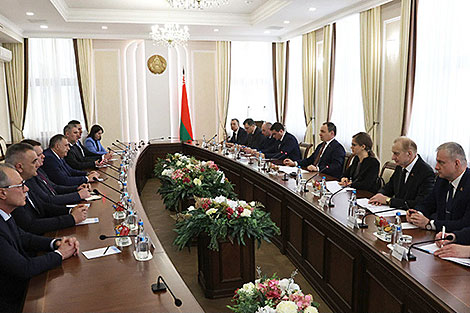 Пасажырскі транспарт, сельгасмашынабудаванне, медыцына. Галоўчанка аб супрацоўніцтве з Рэспублікай Сербскай