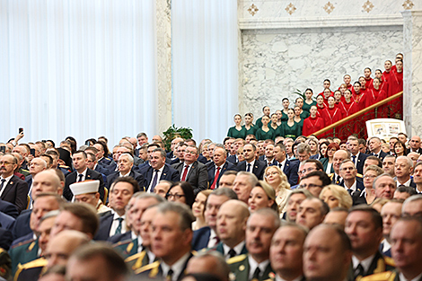 Лукашэнка: мы - новая Беларусь, краіна працаўнікоў і стваральнікаў