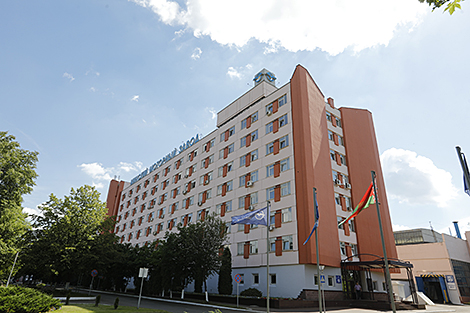 Камунальны трактар 
