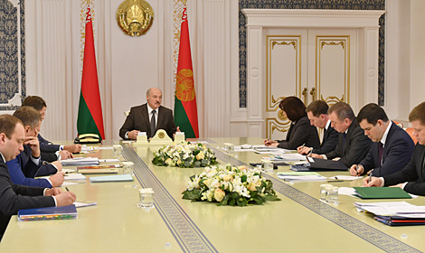 Лукашэнка прапануе адкрыць пастаўку нафты ў Беларусь праз краіны Балтыі