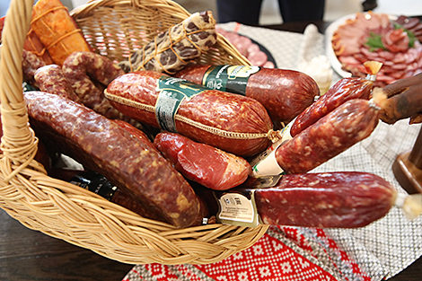 Ад прадуктаў дзіцячага харчавання да мясных далікатэсаў. Беларусь гатова павялічыць пастаўкі прадуктаў харчавання ва Узбекістан