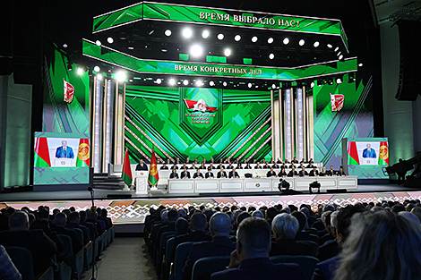 Лукашэнка прапанаваў перабудаваць стратэгію кіравання міжнароднымі рэзервовымі актывамі