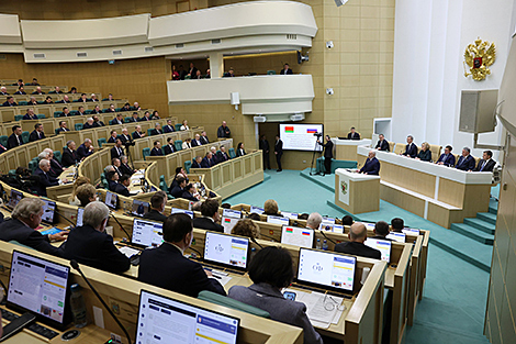 Лукашэнка: Беларусь і Расія захавалі адзінства дзякуючы рэгіёнам