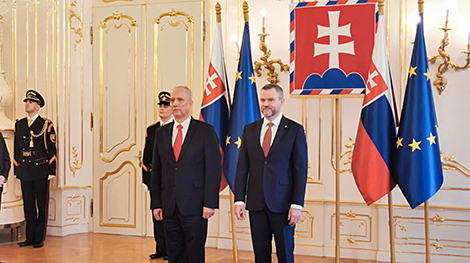 Дапкюнас уручыў даверчыя граматы прэзідэнту Славакіі