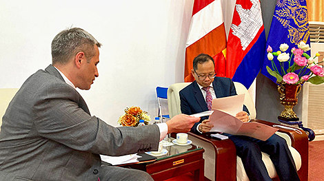 Беларусь і Камбоджа абмеркавалі далейшае развіццё супрацоўніцтва