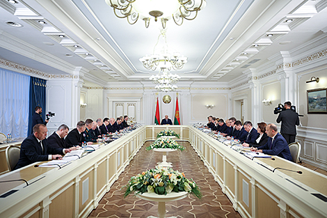 Прапанаваныя меры аб падтрымцы моладзі вынесены на абмеркаванне ў Лукашэнкі