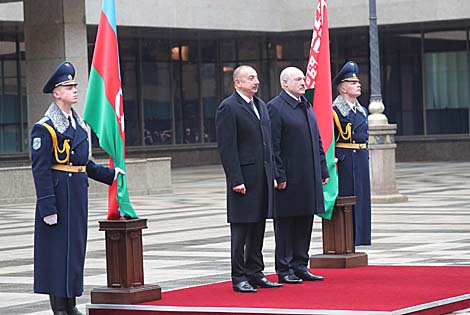 Сустрэча Лукашэнкі і Аліева праходзіць у Палацы Незалежнасці