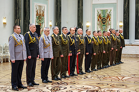 Лукашэнка: усе людзі ў пагонах здадуць экзамен на прафесійную прыдатнасць