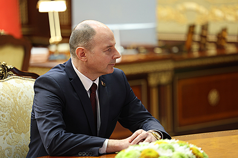 Новы кіраўнік Мінскай вобласці не аграрый? Аказалася, і ў Мінэнерга ёсць высокія надоі, якія ацаніў Лукашэнка