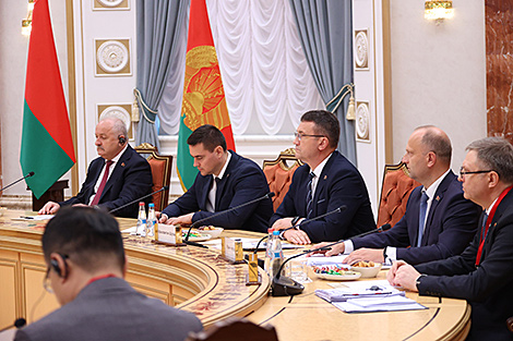 Беларусь і Кітай падпішуць пагадненне аб інвестыцыях і зоне свабоднага гандлю паслугамі
