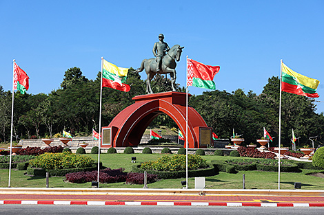 Беларусь і М'янма падпісалі пагадненне аб узаемнай адмене віз