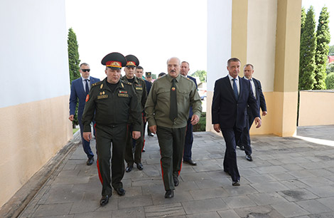 Лукашэнка: рашэнне аб стварэнні тэрытарыяльнай абароны пацвердзіла сваю мэтазгоднасць