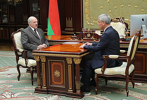 Лукашэнка лічыць важным паскорыць работу парламента над прыняццем бюджэтных дакументаў на 2020 год