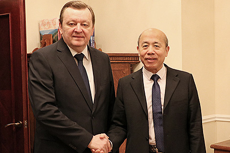 Алейнік абмеркаваў з паслом КНР актуальныя пытанні беларуска-кітайскага супрацоўніцтва