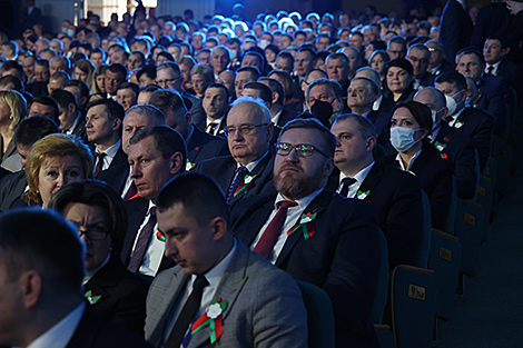 Другое пытанне ад Лукашэнкі народу: гатовы плаціць за суверэнітэт і незалежнасць?