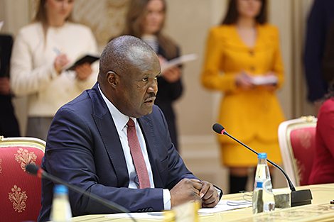 Старшыня Панафрыканскага парламента павіншаваў Лукашэнку з перамогай на прэзідэнцкіх выбарах