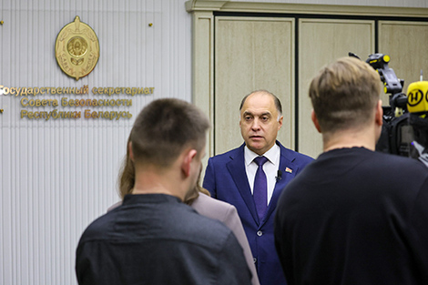 Вальфовіч: УС і іншыя ваенныя структуры штогод прымаюць на ўзбраенне каля 80 найноўшых узораў