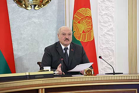 Лукашэнка аб урэгуляванні ва Украіне: не можа быць перагавораў без удзелу Беларусі