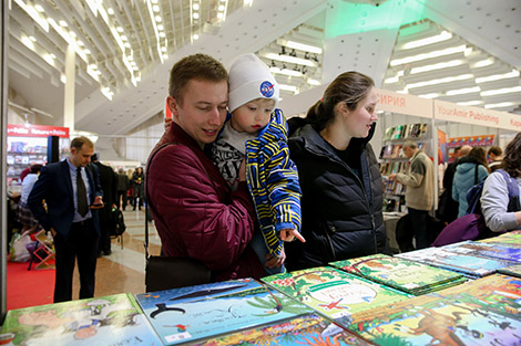 Лукашэнка накіраваў прывітанне ўдзельнікам XXIX Мінскай кніжнай выстаўкі-кірмашу