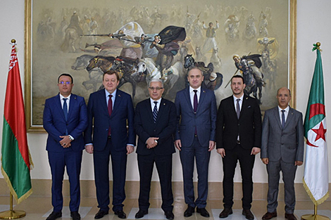 Алейнік абмеркаваў пашырэнне прысутнасці беларускіх прампрадпрыемстваў у Алжыры са спікерам парламента краіны