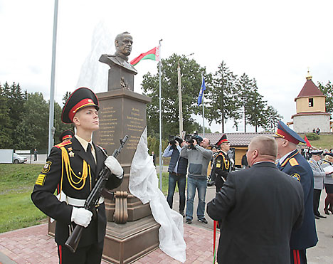 Monument to Marshal Zhukov unveiled near Minsk