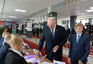 Lukashenko: If I am elected, I will have to secure very rapid advancement and the nation’s safety