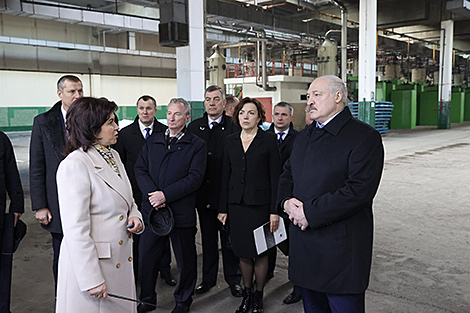 “不要破坏经济的战略方向”—卢卡申卡对加托沃制革厂的期望