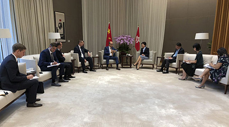 香港特别行政区行政长官计划于2019年对白罗斯进行访问