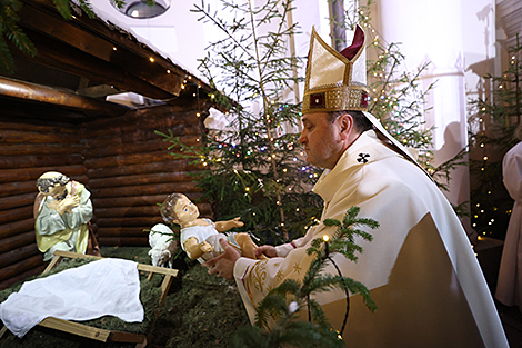 卢卡申科祝贺白俄罗斯的基督教徒12月25日圣诞节