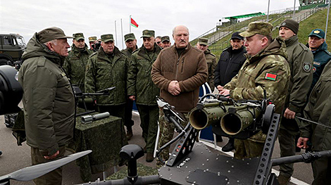卢卡申科表示，如果受到攻击，白俄罗斯将进行严厉报复—研究了我国正在研发的武器
