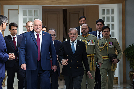 与巴基斯坦的良好计划，与谢里夫家族的互动，集安组织倡议及关于“榛树”的玩笑：总统周总结