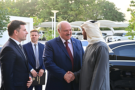 白俄罗斯和阿联酋总统就十多个领域的合作达成共识