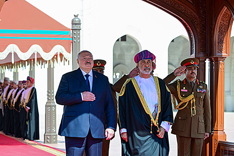 同阿曼关系重启，国防计划，公私伙伴合作和愤怒的建筑团队—总统周结果