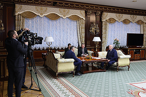 卢卡申科在与波黑塞族共和国总统会谈时：我们始终乐意为您提供帮助和支持